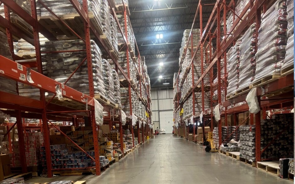 11228 186 St NW, Edmonton, AB à louer - Photo intérieure - Image 1 de 7