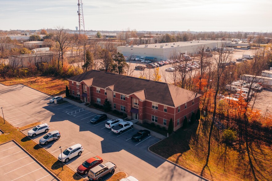 10608-10610 Watterson Center Ct, Louisville, KY for sale - Building Photo - Image 1 of 1