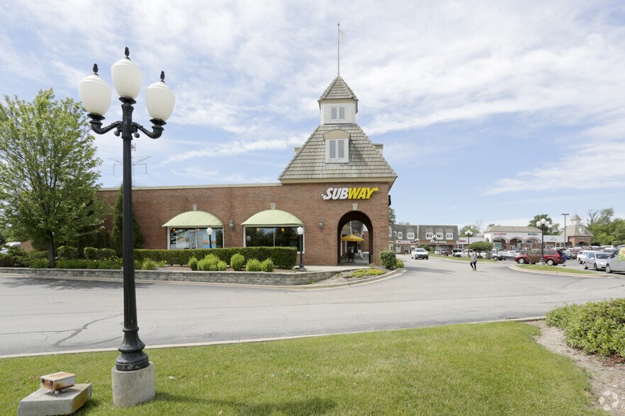 5101 Washington St, Gurnee, IL à louer - Photo du bâtiment - Image 3 de 6