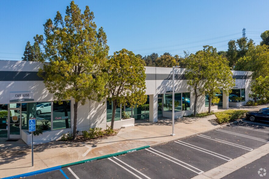 92 Argonaut, Aliso Viejo, CA à louer - Photo du bâtiment - Image 3 de 7