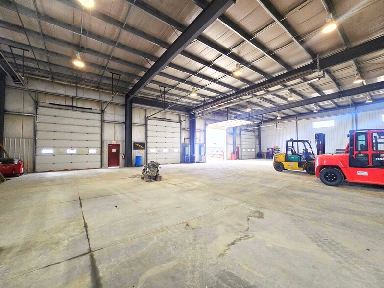 7701 39th St, Leduc, AB for sale - Building Photo - Image 3 of 18