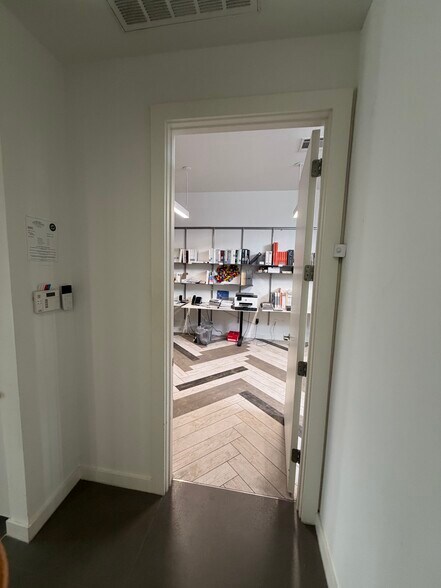 2323-2325 Fannin St, Houston, TX à louer - Photo du bâtiment - Image 3 de 8