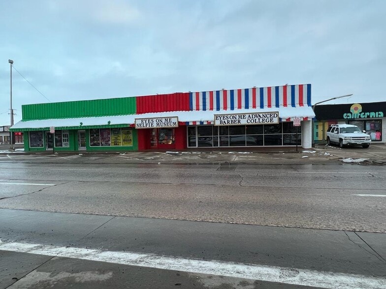 1607-1609 University Ave, Lubbock, TX à louer - Photo du bâtiment - Image 3 de 16