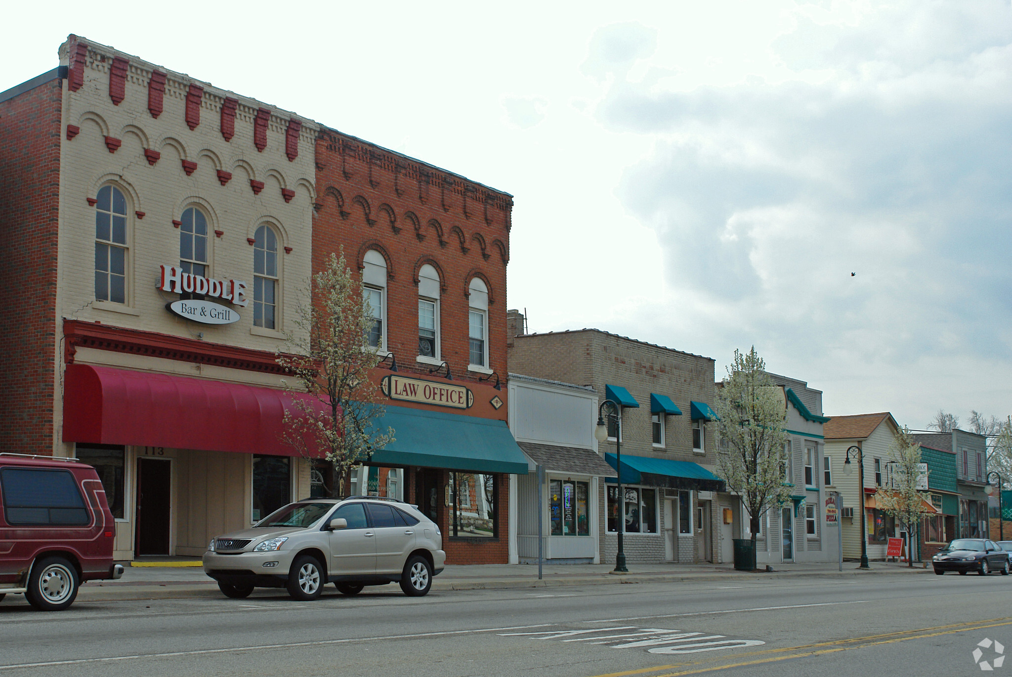 121 S Main St, Almont, MI à vendre Photo principale- Image 1 de 1