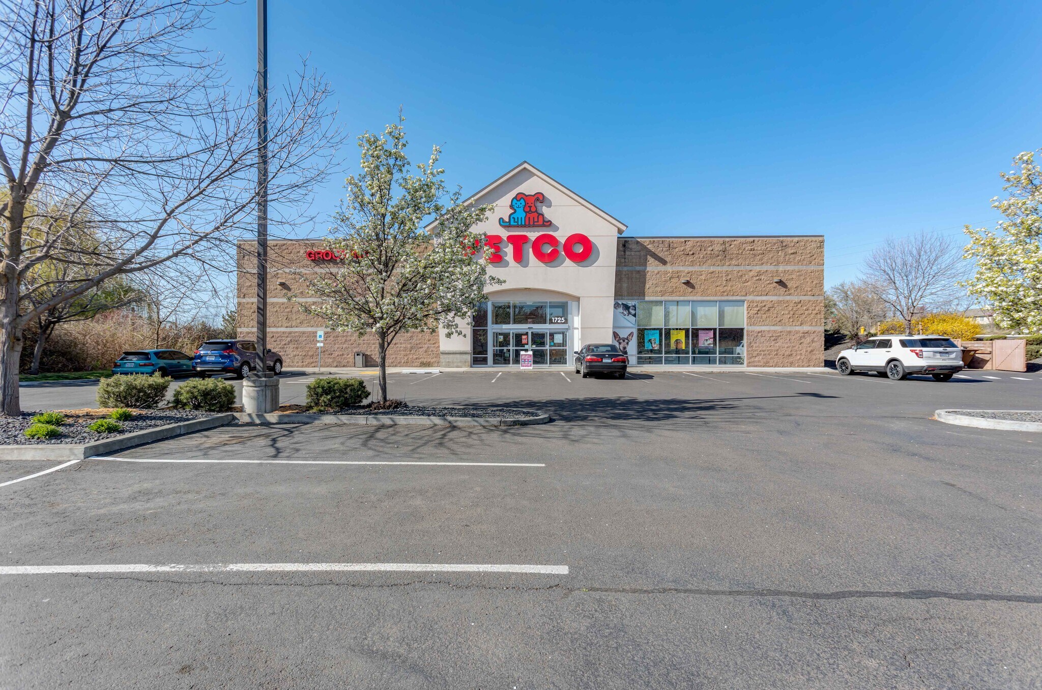 1725 Twin Creek Ln, Walla Walla, WA for lease Primary Photo- Image 1 of 28