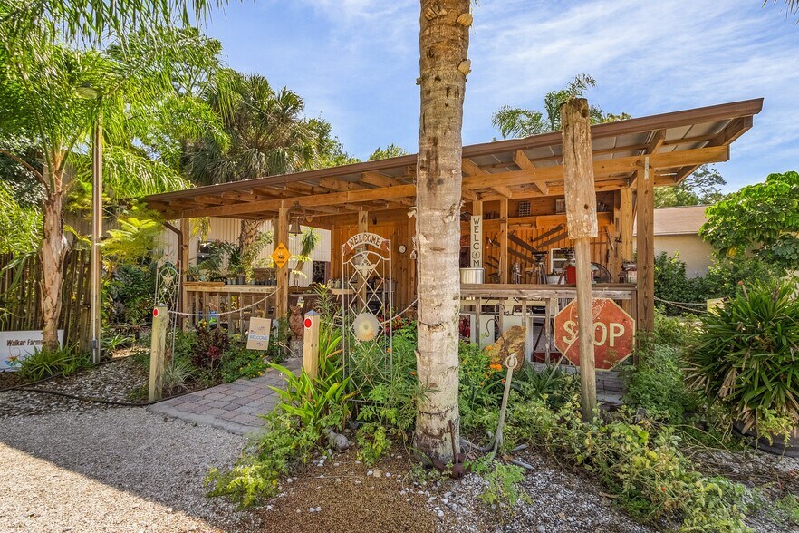 17131 Slater Rd, North Fort Myers, FL à vendre - Photo du bâtiment - Image 3 de 42