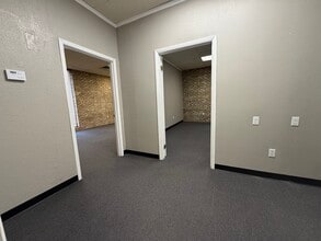 2800 NW 36th St, Oklahoma City, OK for lease Interior Photo- Image 1 of 3