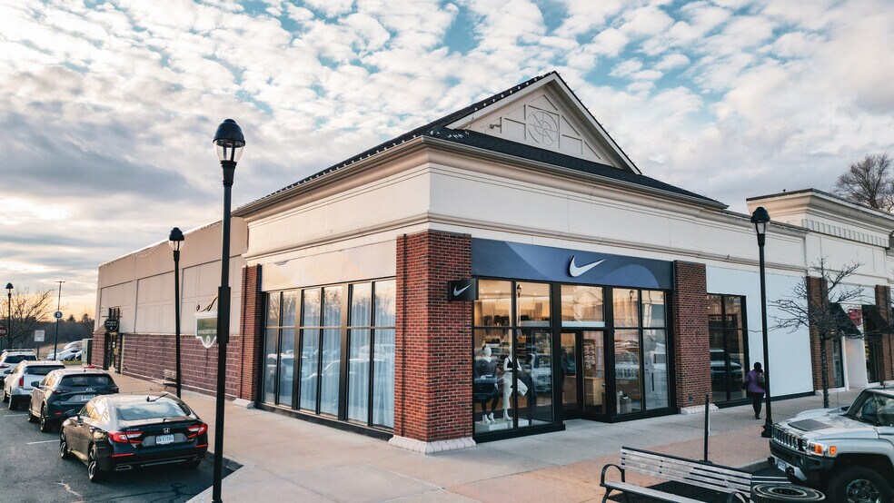 600 Evergreen Way, South Windsor, CT à louer - Photo du bâtiment - Image 3 de 13