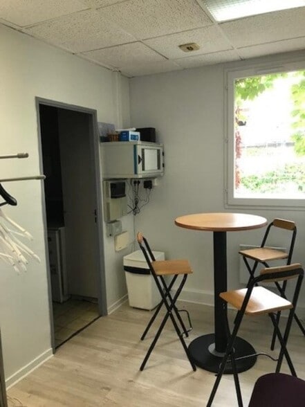 Bureau dans Montrouge à louer - Photo intérieure - Image 3 de 5