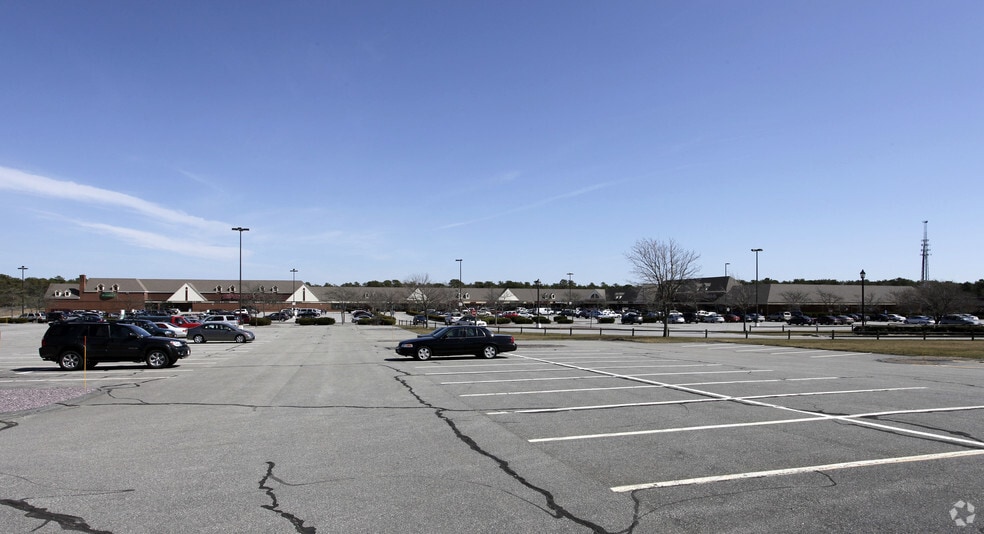 504-516 Route 134, South Dennis, MA for lease - Building Photo - Image 3 of 6
