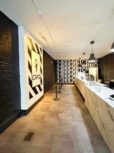 1188 N High St, Columbus, OH for lease Interior Photo- Image 1 of 3