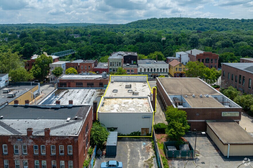 757 Main St, Willimantic, CT à vendre - Aérien - Image 3 de 21