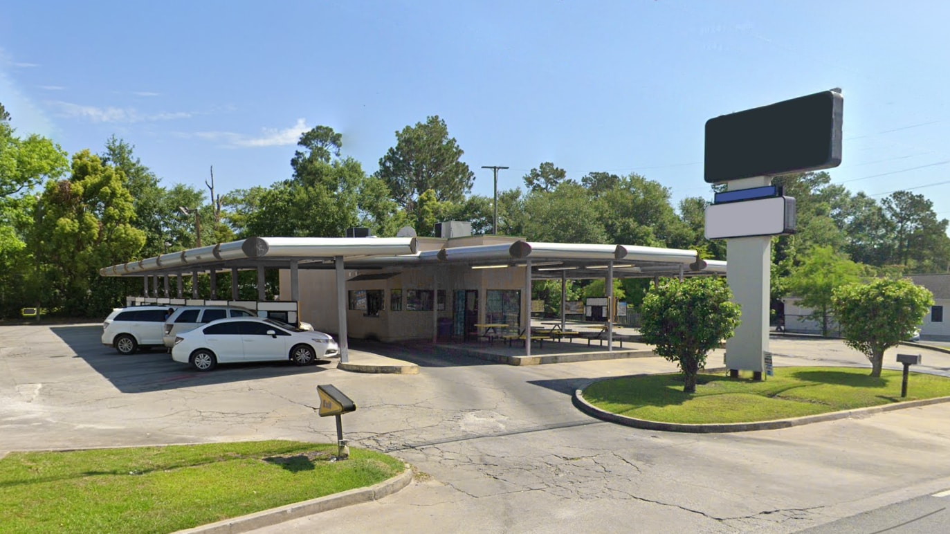 807 1st Ave SE, Moultrie, GA for lease Building Photo- Image 1 of 2