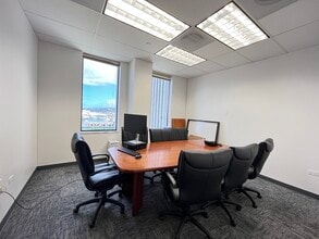 700 Bishop St, Honolulu, HI for lease Building Photo- Image 2 of 8