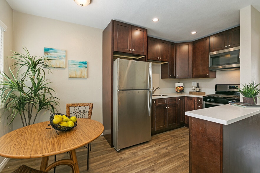 1415 Marquette St, Oceanside, CA for sale - Building Photo - Image 2 of 18