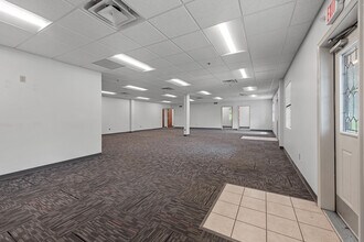 2161-2181 Chamber Center Dr, Fort Mitchell, KY à louer Photo du bâtiment- Image 1 de 18