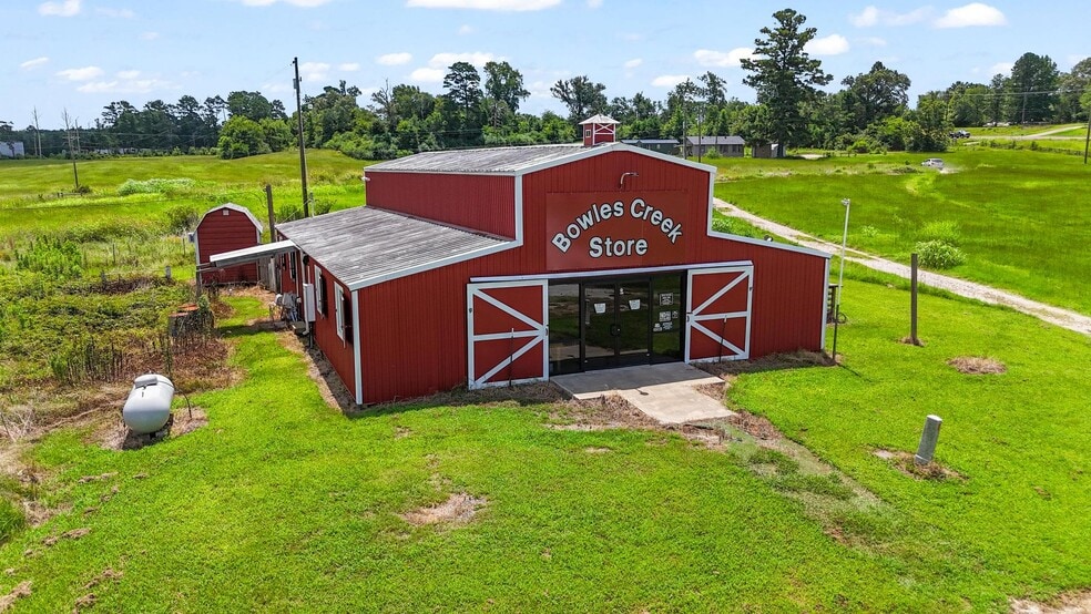 11074 State Highway 64 W, Overton, TX à vendre - Photo du bâtiment - Image 1 de 21