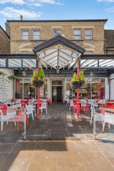46-47 The Mall, London for sale - Building Photo - Image 3 of 13