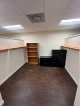 5805-5949 S Congress Ave, Lake Worth, FL à louer Photo intérieure- Image 2 de 7