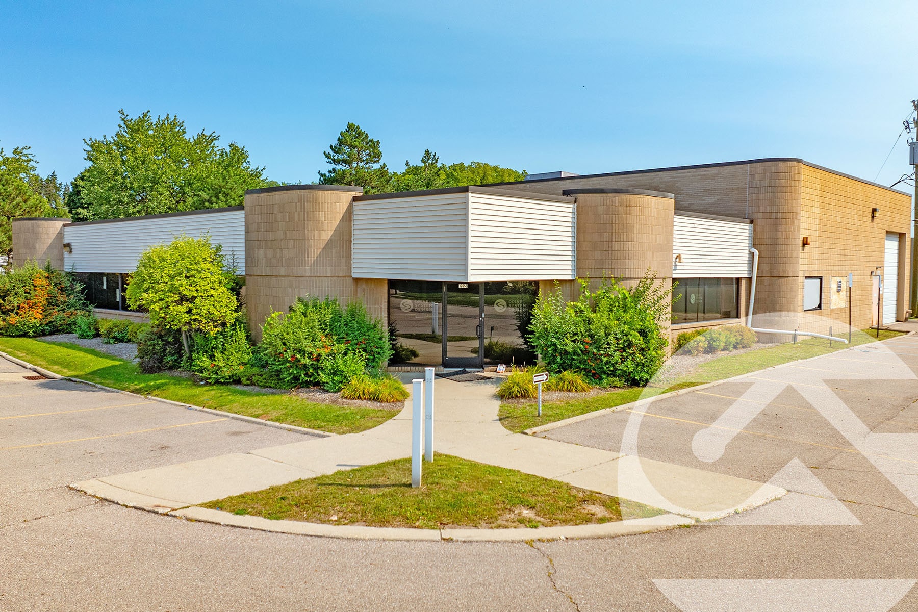 37655 Interchange Drive, Farmington Hills, MI for lease Primary Photo- Image 1 of 8