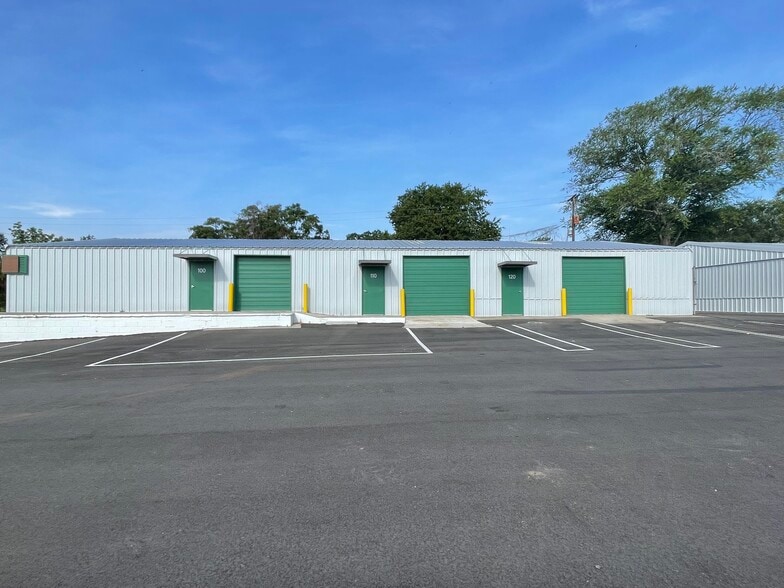 2140 Beaufort Ave, North Charleston, SC for lease - Building Photo - Image 2 of 5