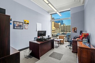 135 W Wells St, Milwaukee, WI for lease Interior Photo- Image 1 of 1