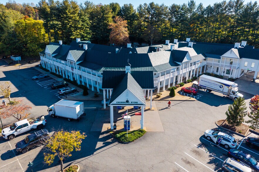 4916 Plank Rd, North Garden, VA à louer - Photo du bâtiment - Image 2 de 7