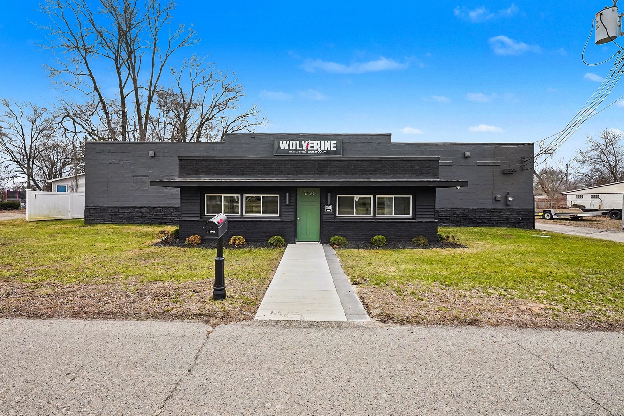 5650 Jamestown Rd, Shelby Township, MI à vendre Photo principale- Image 1 de 29