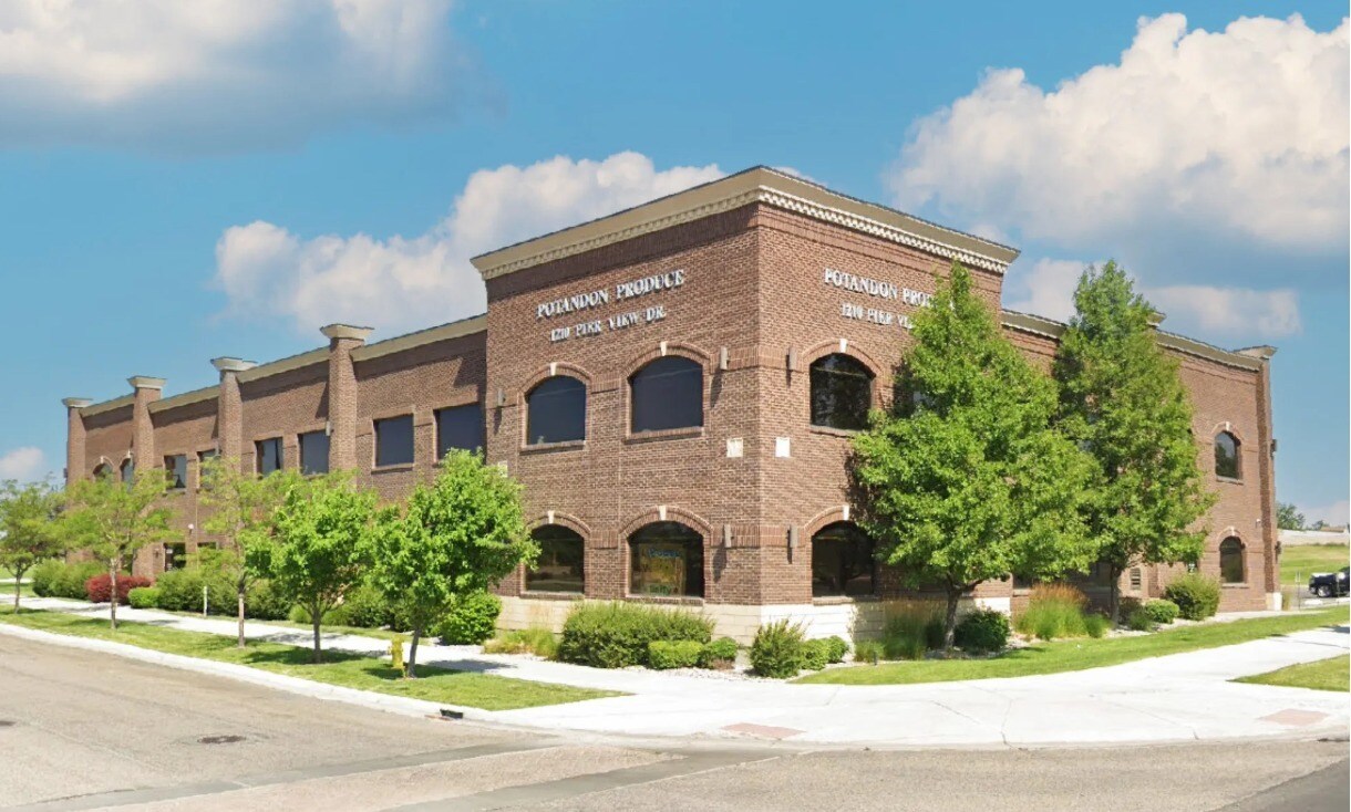 1210 Pier View Dr, Idaho Falls, ID à louer Photo principale- Image 1 de 5