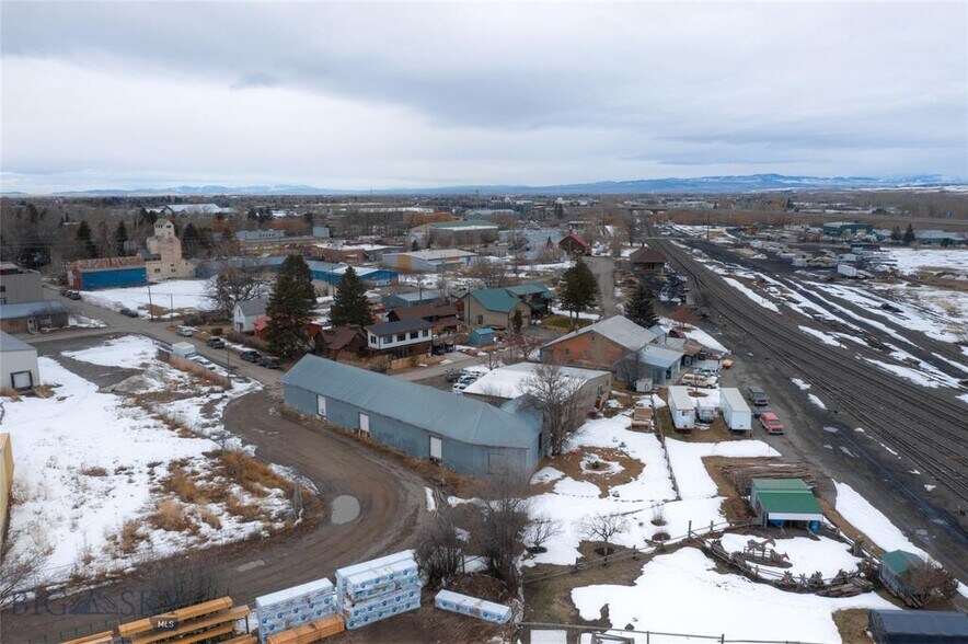 725 E Cottonwood St, Bozeman, MT à vendre - Photo du bâtiment - Image 3 de 7