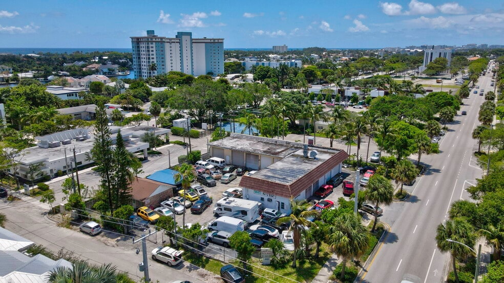 401 SE 5th Ave, Delray Beach, FL à vendre - Photo du bâtiment - Image 2 de 8