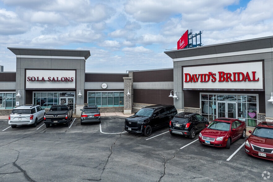 2605-2613 S Oneida St, Green Bay, WI for sale - Building Photo - Image 3 of 21