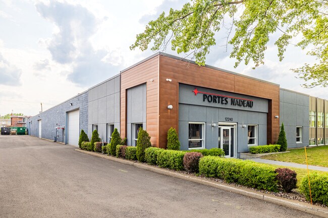 Plus de détails pour 12240 Boul Albert-Hudon, Montréal, QC - Industriel à vendre