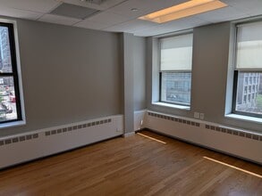 483 Tenth Ave, New York, NY for lease Interior Photo- Image 2 of 9