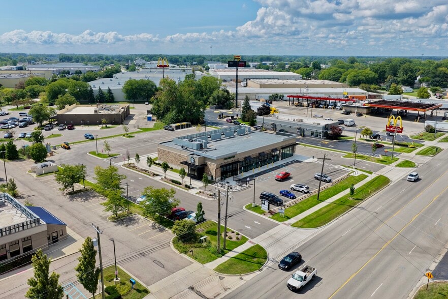 1224 N Dixie Hwy, Monroe, MI for lease - Building Photo - Image 3 of 9