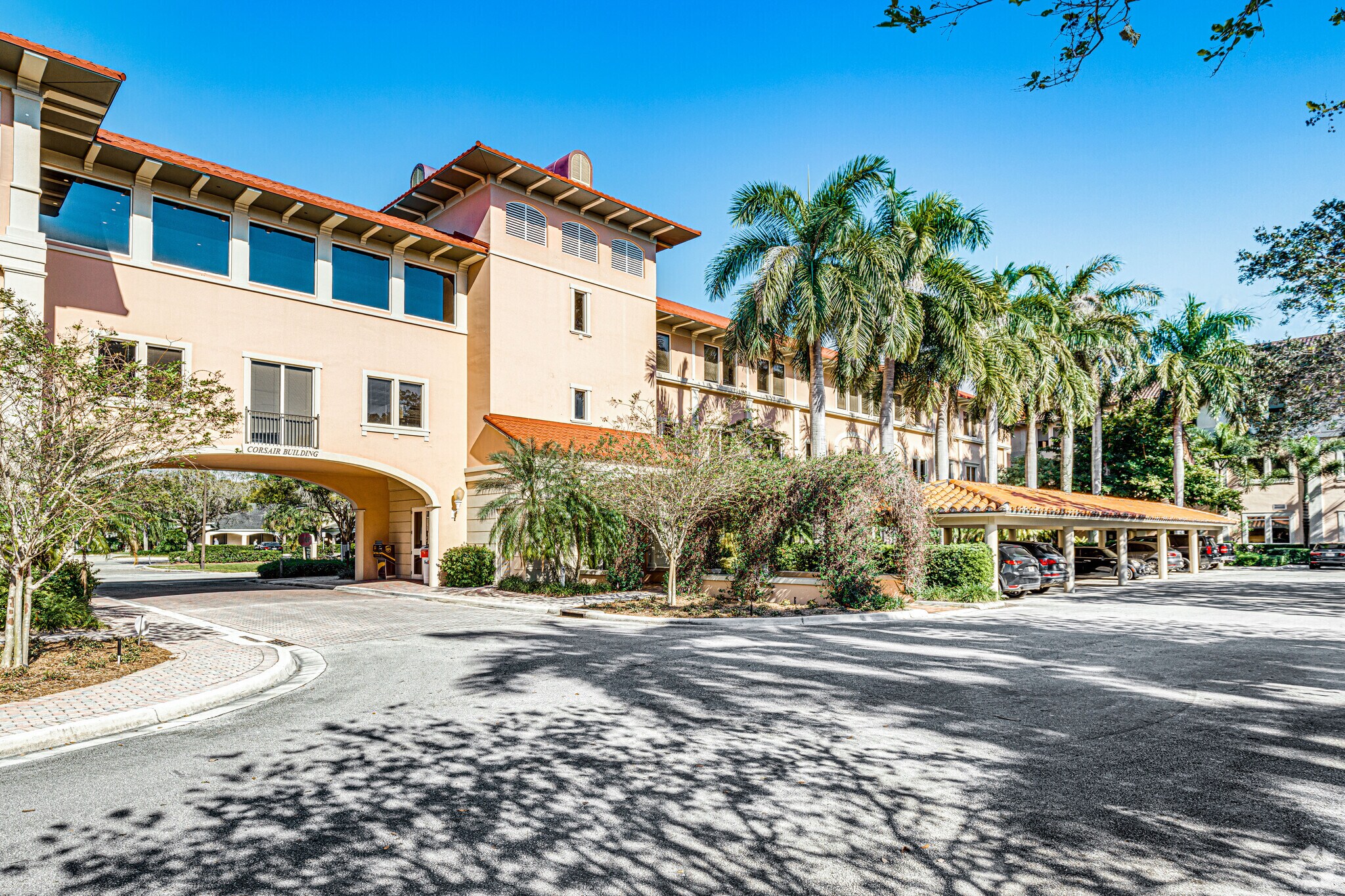 1000 SE Monterey Commons Blvd, Stuart, FL à louer Photo principale- Image 1 de 28