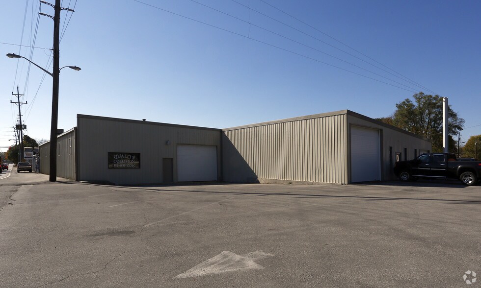 310 Indianapolis Rd, Mooresville, IN à louer - Photo du bâtiment - Image 3 de 19