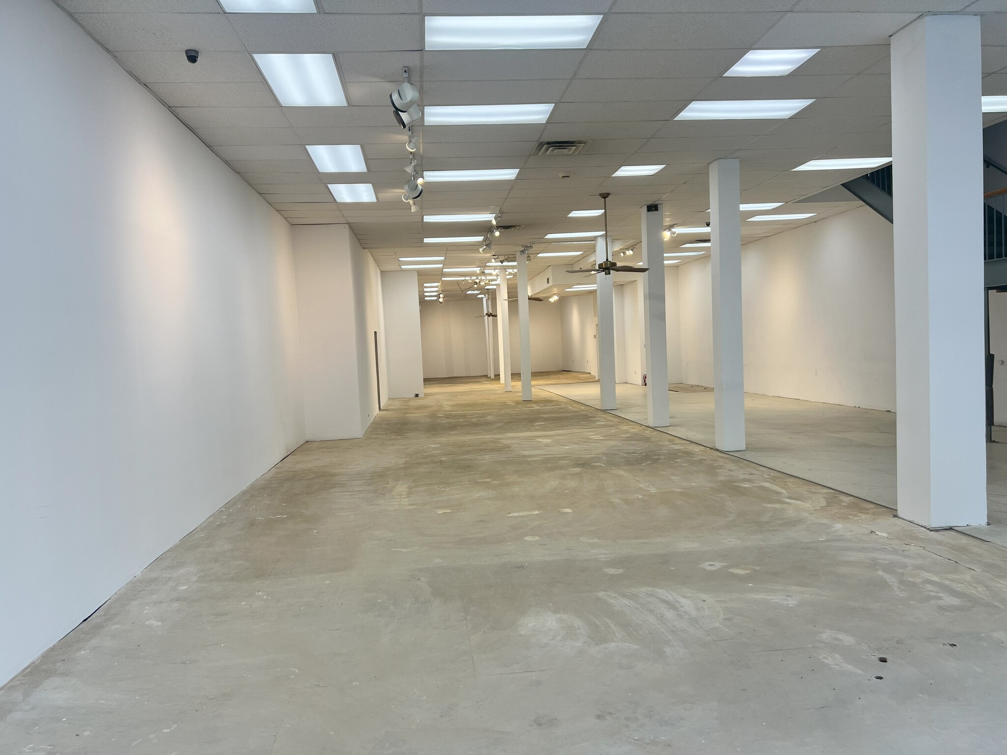 541 Main St, New Rochelle, NY for lease Interior Photo- Image 1 of 9