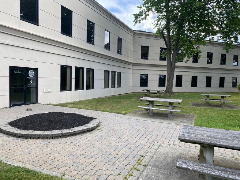 150A Andover St, Danvers, MA à louer - Photo du bâtiment - Image 3 de 18