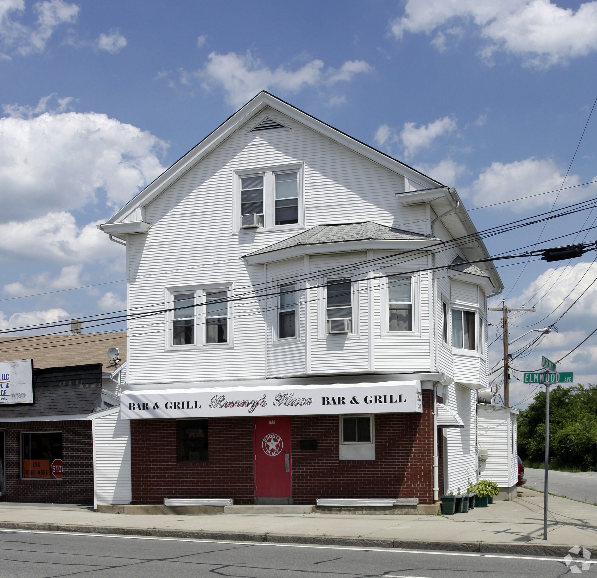 1540 Elmwood Ave, Cranston, RI for sale Primary Photo- Image 1 of 1