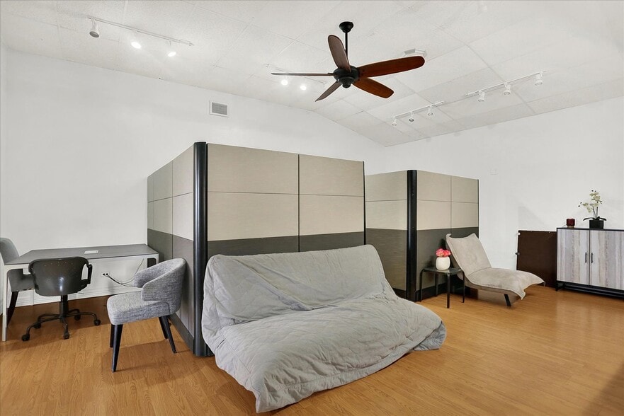 1201 S Parker Rd, Denver, CO à vendre - Photo intérieure - Image 3 de 25