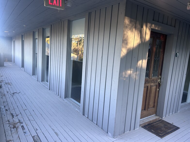 37 New Orleans Rd, Hilton Head Island, SC à louer - Photo du bâtiment - Image 1 de 2