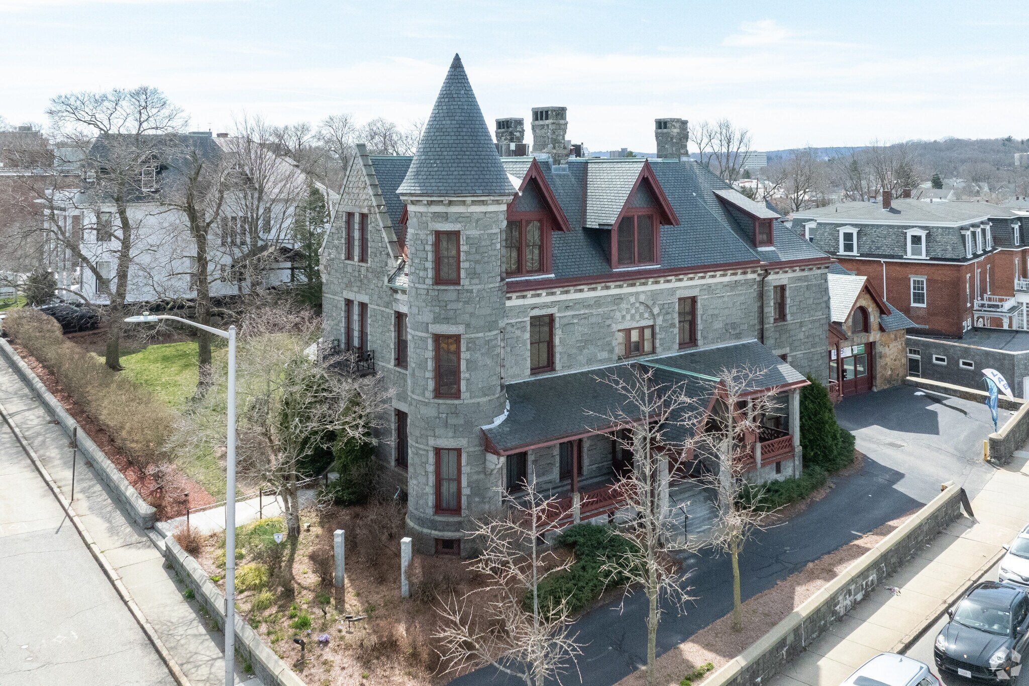 51 Harvard St, Worcester, MA à vendre Photo du bâtiment- Image 1 de 14