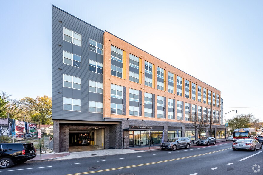 2442 Martin Luther King Ave SE, Washington, DC for lease - Building Photo - Image 2 of 5