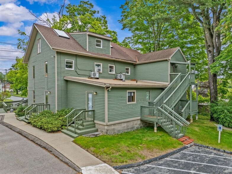 200 W Town St, Norwich, CT à vendre - Photo du bâtiment - Image 3 de 46