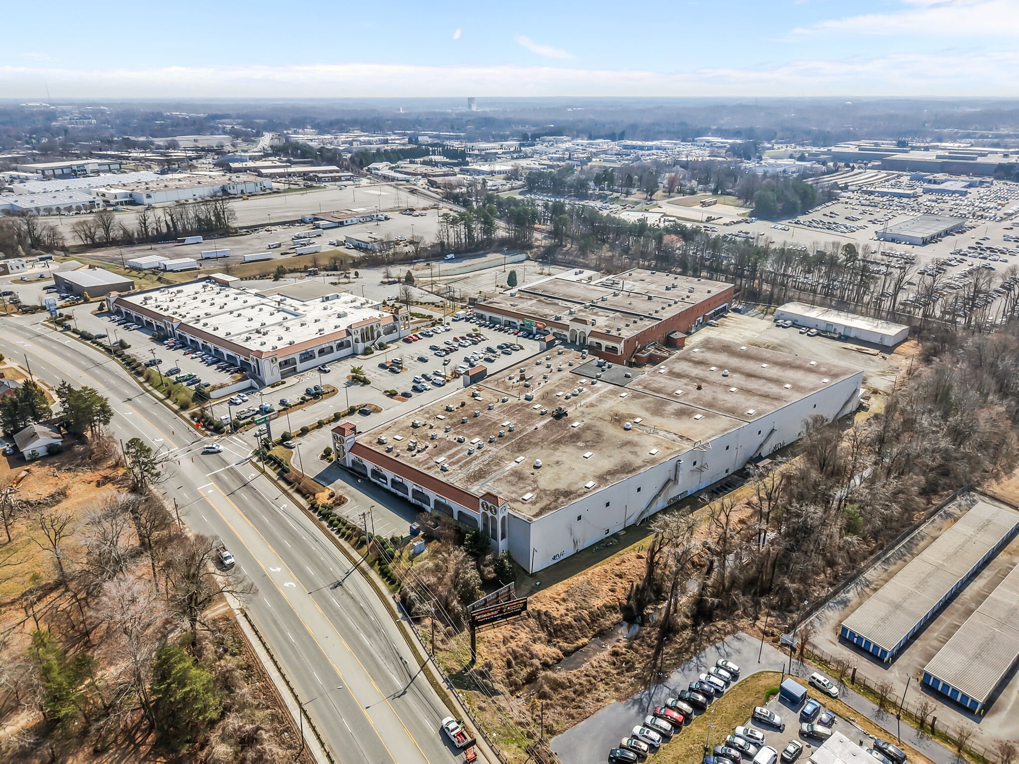 4929 W Market St, Greensboro, NC for sale Primary Photo- Image 1 of 28