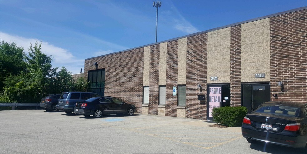 3050-3052 N Lake Ter, Glenview, IL à vendre - Photo du bâtiment - Image 2 de 3