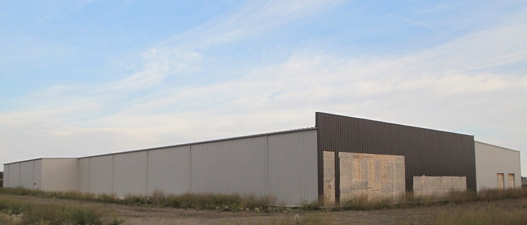 46402 Rge Road 200, Camrose, AB for sale Primary Photo- Image 1 of 8