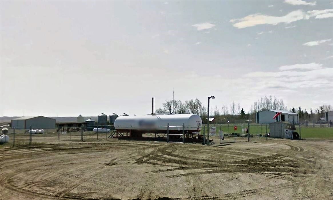 210 Industrial Dr, Gull Lake, SK for sale Building Photo- Image 1 of 2