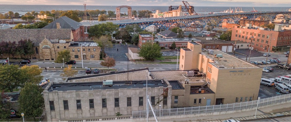 2429 W Superior Viaduct, Cleveland, OH for sale - Primary Photo - Image 1 of 1